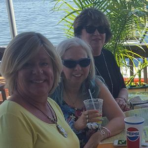 Meet your Posher, Connie